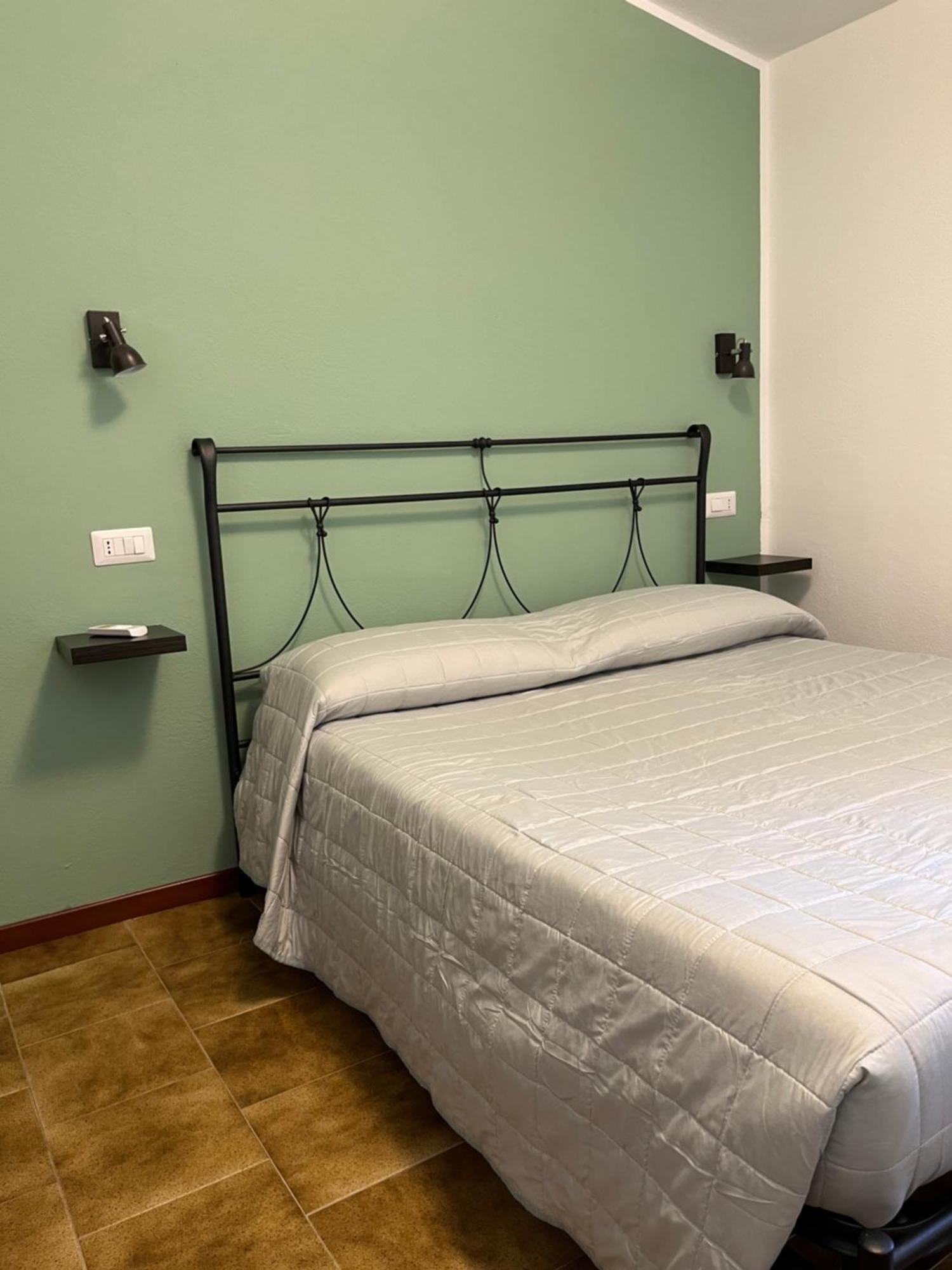 Bidd'E Majori Bed & Breakfast San Priamo ภายนอก รูปภาพ